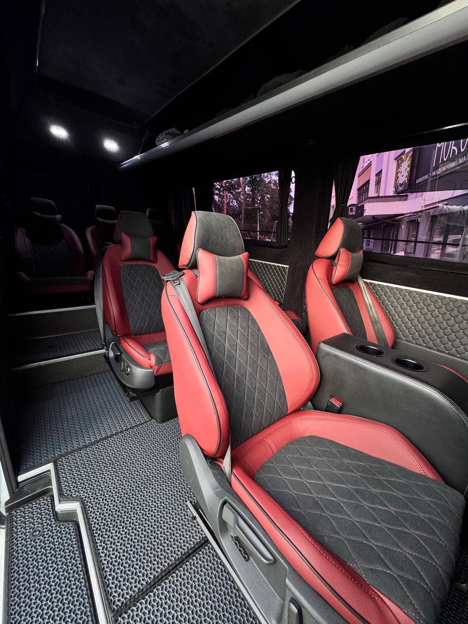 photo_2025-11-17_18-33-27